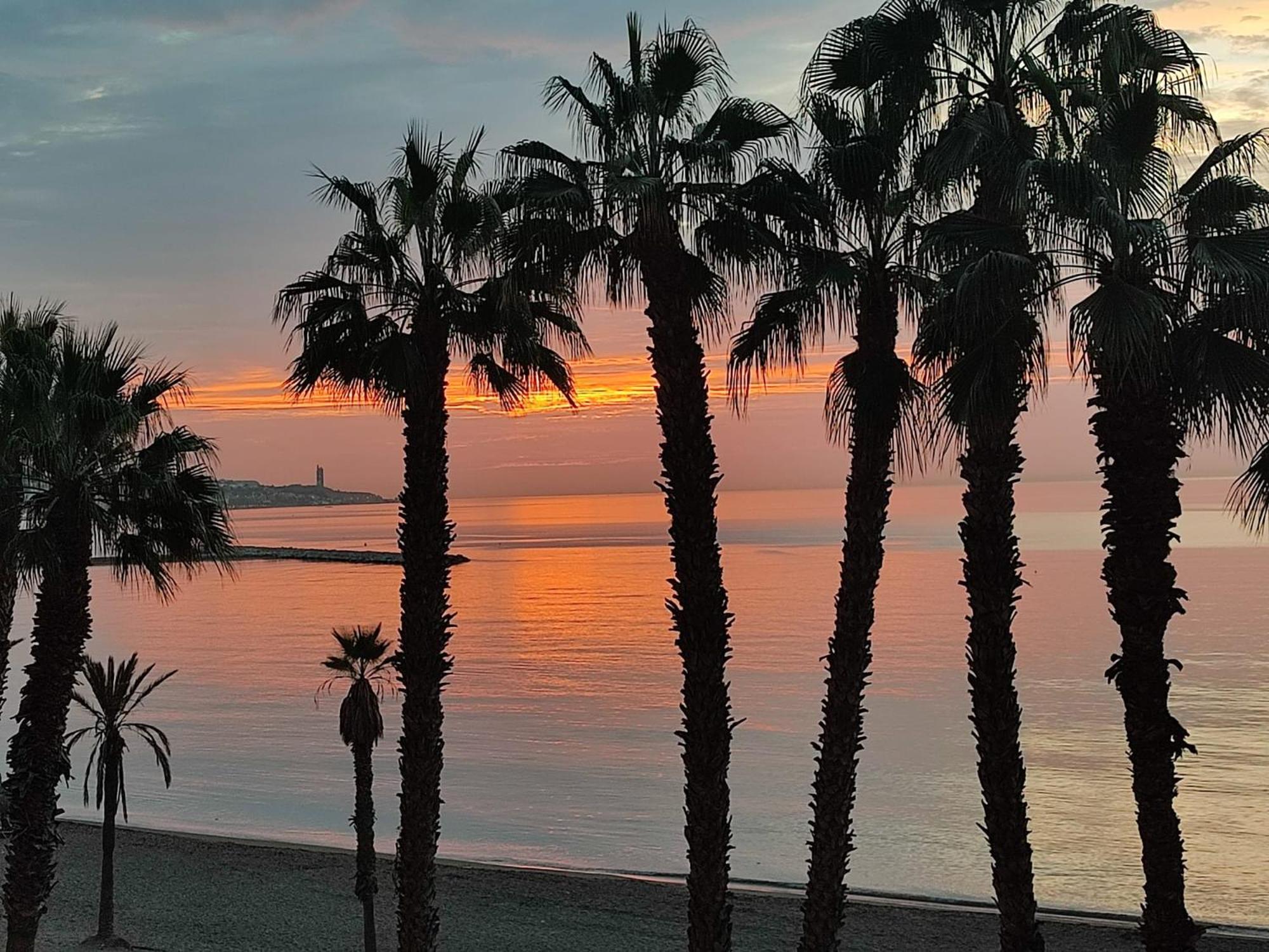 Apartamento A 2 Minutos De La Playa Málaga Dış mekan fotoğraf